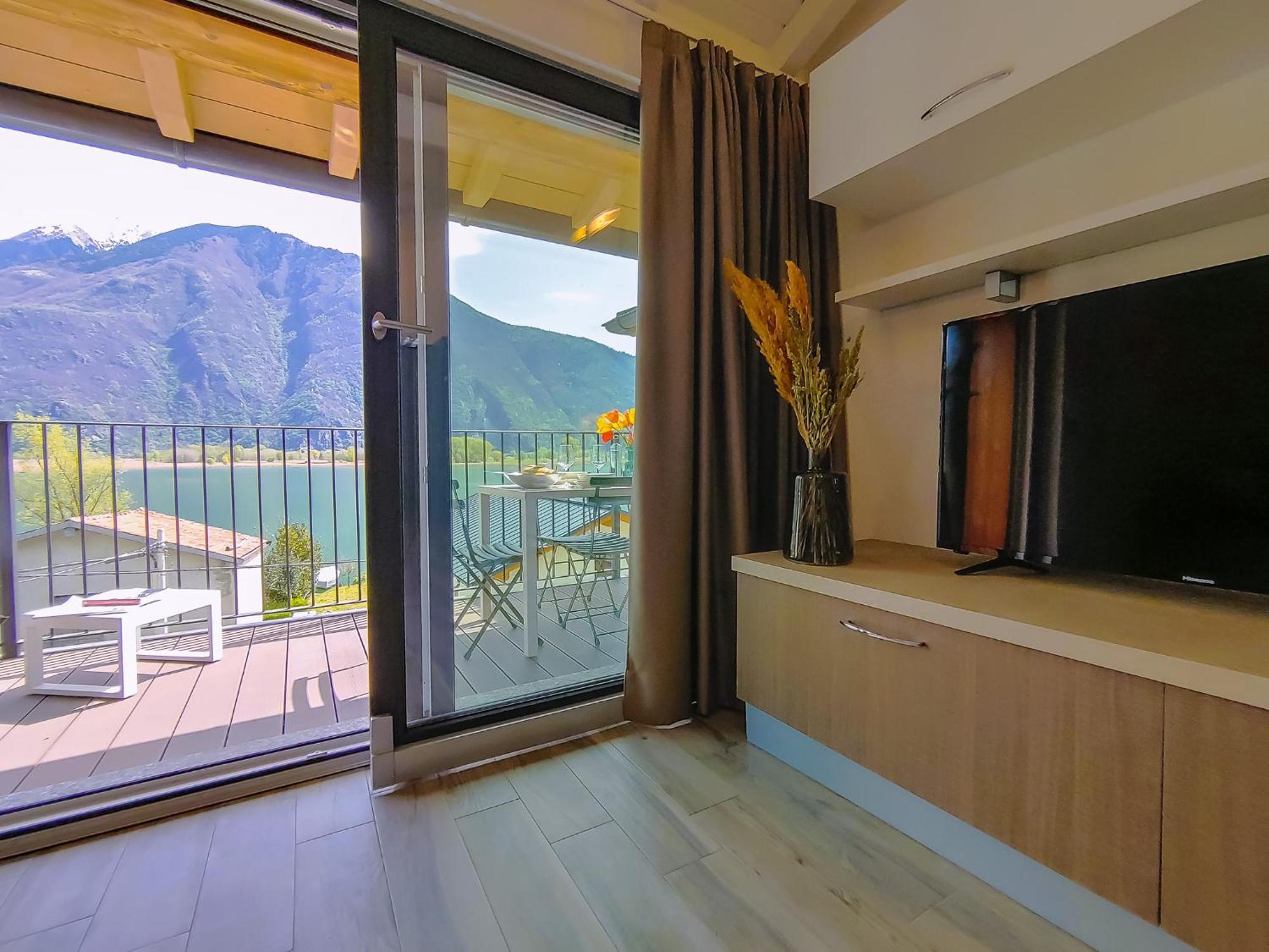 Dascio Dolce Ferienwohnung Panorama Balkon Am See Exteriör bild